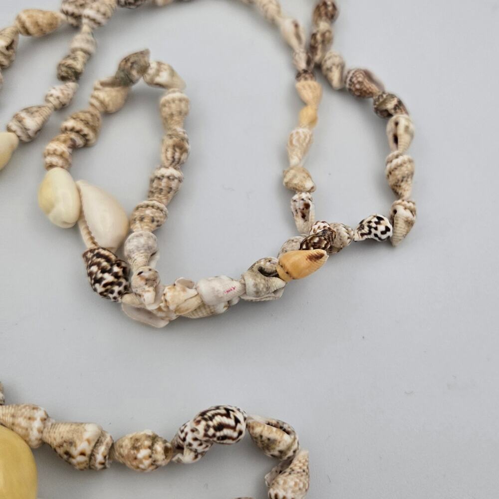 Conch Cowrie Ocean Seashell Necklace Approx 16 Inches - Picture 5 of 5